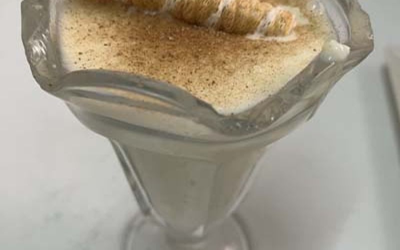 Natillas con canela y canutillo